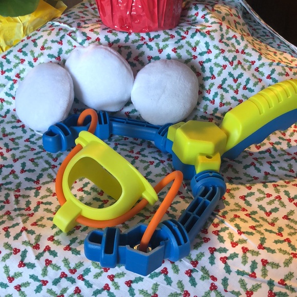 Snowball slingshot. - Picture 6 of 8